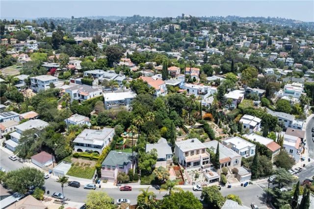 1616 Redcliff, Los Angeles, CA 90026