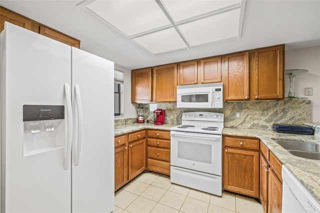 222 WOODLAKE WYNDE 222, Oldsmar, FL 34677