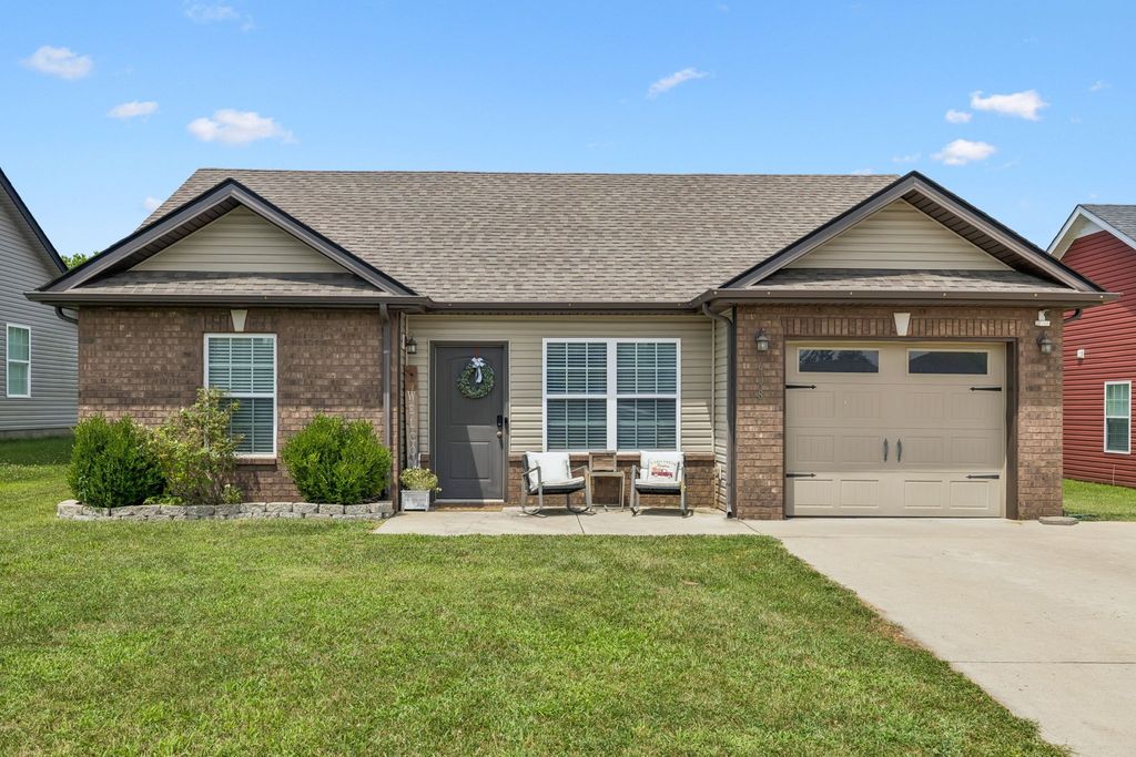 608 Hollow Crst, Clarksville, TN 37042