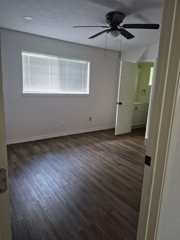 10915 Roandale Drive, Houston, TX 77048
