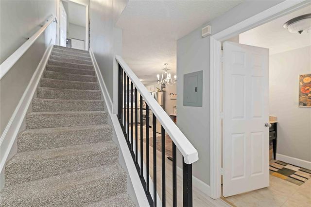 5601 BENTGRASS DRIVE 10-112, Sarasota, FL 34235