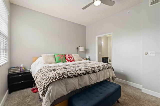 5601 BENTGRASS DRIVE 10-112, Sarasota, FL 34235