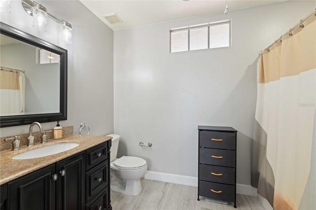 5601 BENTGRASS DRIVE 10-112, Sarasota, FL 34235