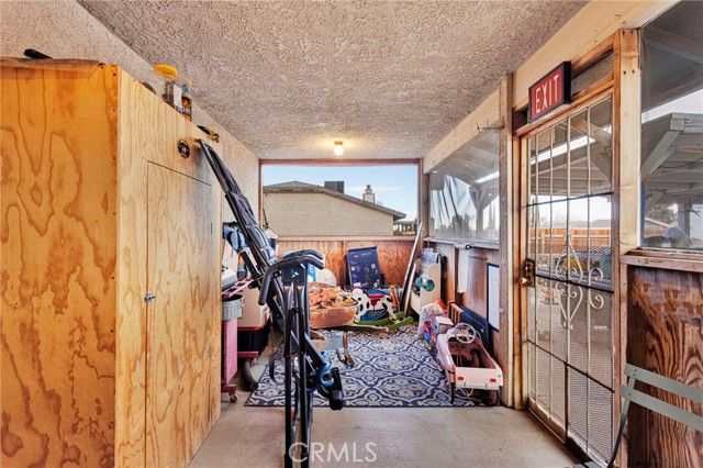 10753 Locust, Hesperia, CA 92345