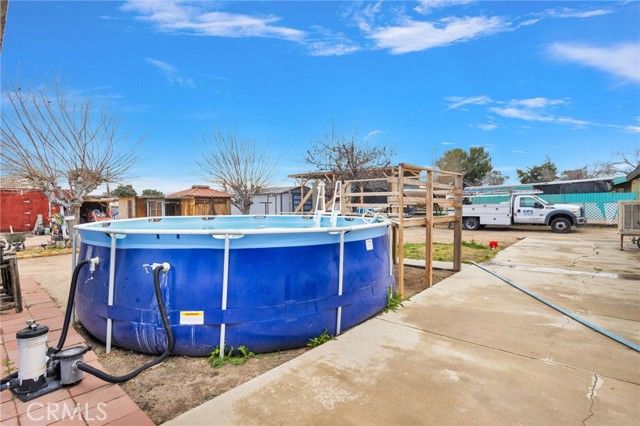 10753 Locust, Hesperia, CA 92345