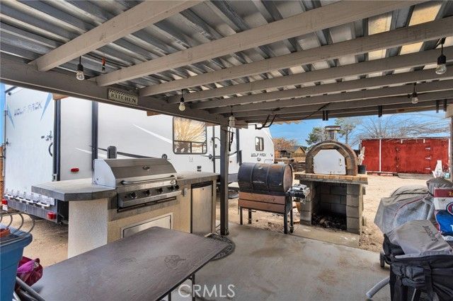 10753 Locust, Hesperia, CA 92345