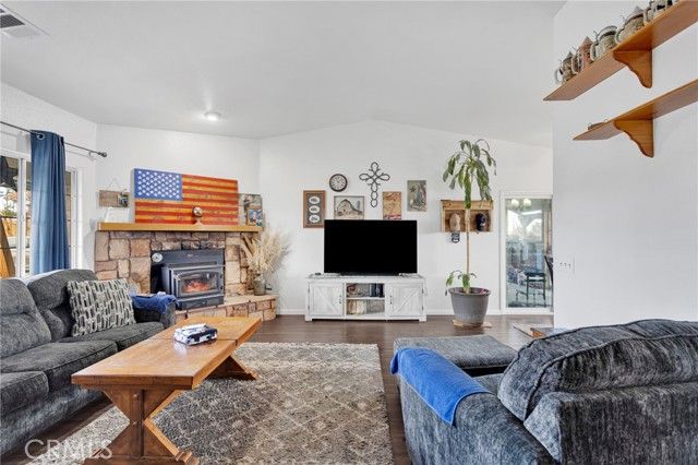 10753 Locust, Hesperia, CA 92345