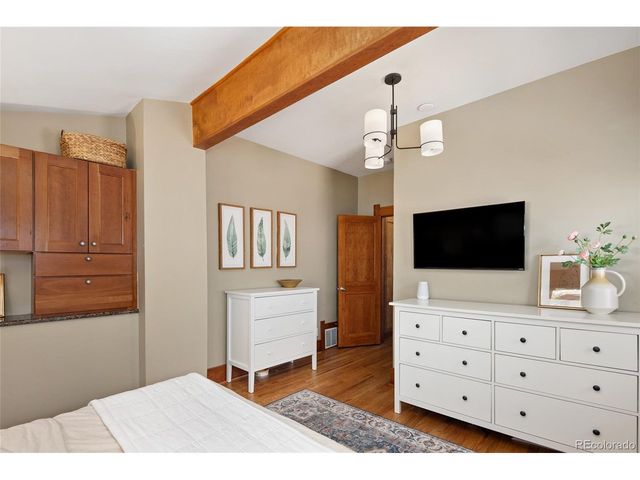 714 S High St, Denver, CO 80209