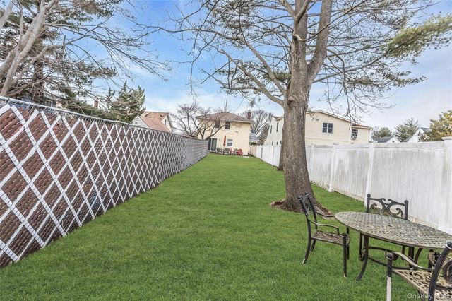 512 Elm Street, West Hempstead, NY 11552