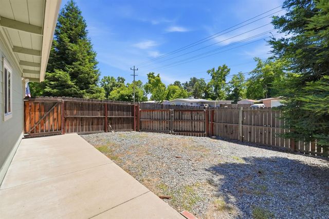 3701 Chamberlain Way, Carmichael, CA 95608