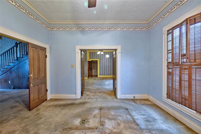 925 Heights Boulevard, Houston, TX 77008