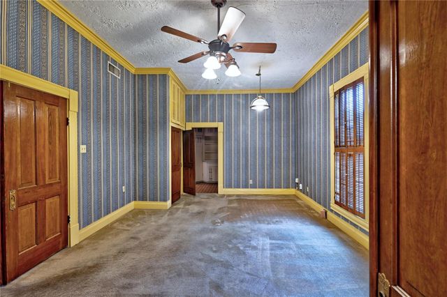 925 Heights Boulevard, Houston, TX 77008