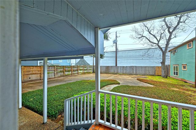 925 Heights Boulevard, Houston, TX 77008