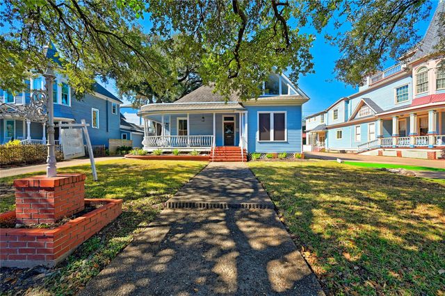 925 Heights Boulevard, Houston, TX 77008