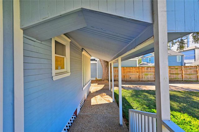 925 Heights Boulevard, Houston, TX 77008