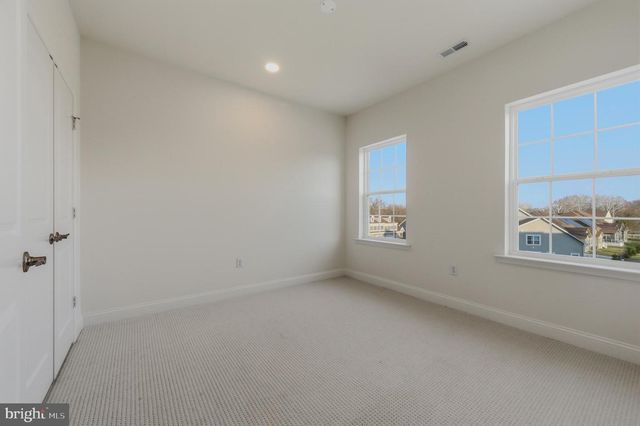 259 GROVE VIEW DR, Hockessin, DE 19707