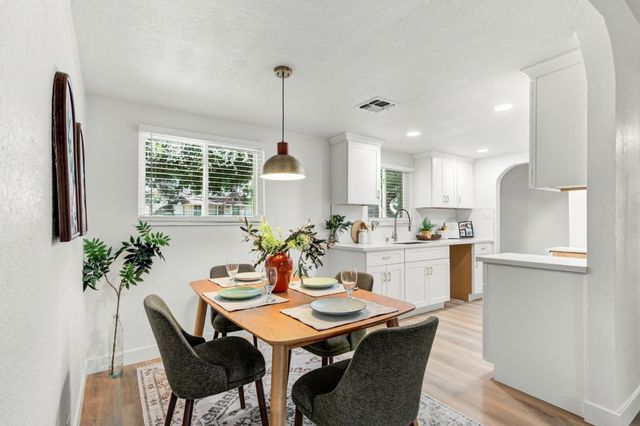 570 Walnut St, West Sacramento, CA 95691