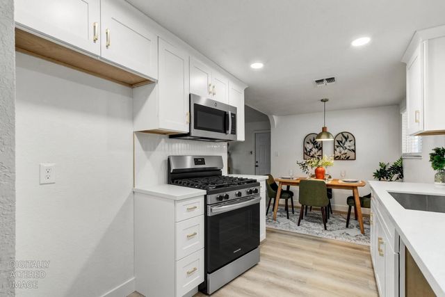 570 Walnut St, West Sacramento, CA 95691