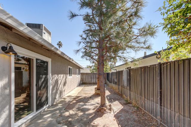 570 Walnut St, West Sacramento, CA 95691