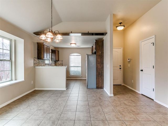 624 INVERLEITH Circle, Yukon, OK 73099