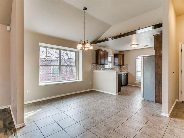 624 INVERLEITH Circle, Yukon, OK 73099