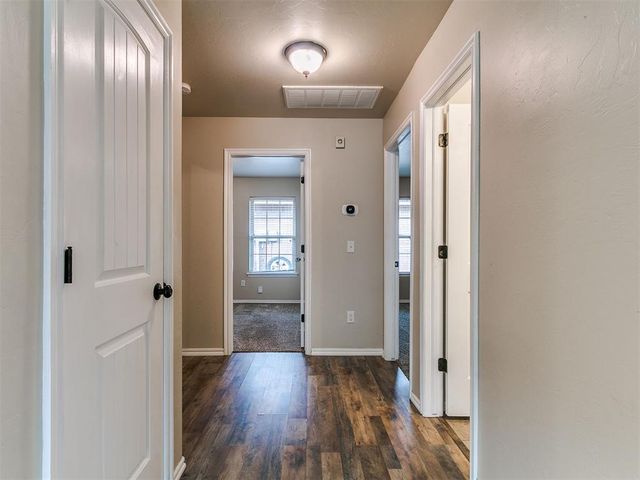 624 INVERLEITH Circle, Yukon, OK 73099