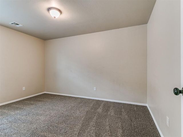 624 INVERLEITH Circle, Yukon, OK 73099