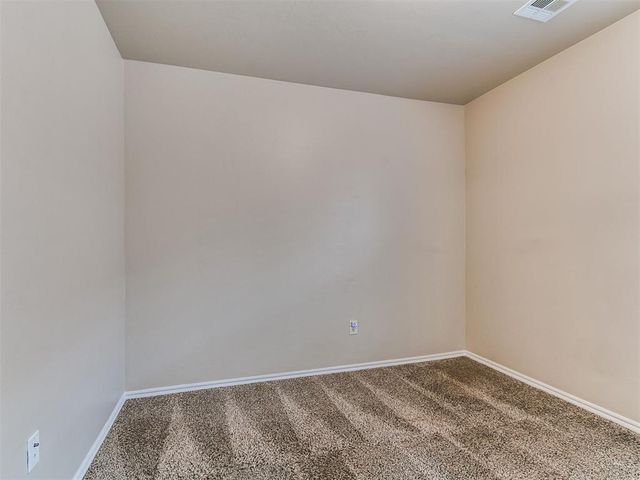 624 INVERLEITH Circle, Yukon, OK 73099