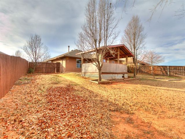 624 INVERLEITH Circle, Yukon, OK 73099