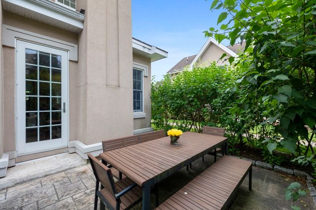 287 Langley 38, Newton, MA 02459