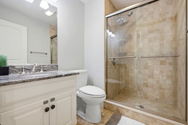 287 Langley 38, Newton, MA 02459