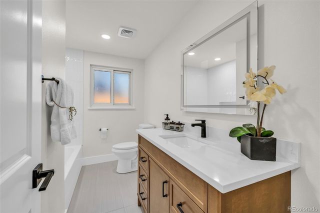 6942 W 68th Place, Arvada, CO 80003