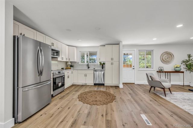 6942 W 68th Place, Arvada, CO 80003