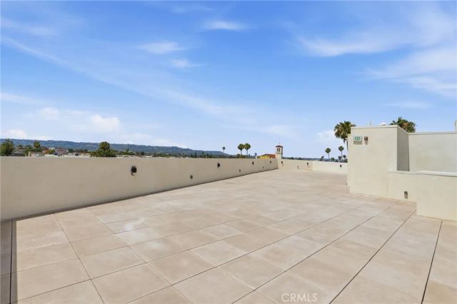 1818 S Norton Avenue 408, Los Angeles, CA 90018