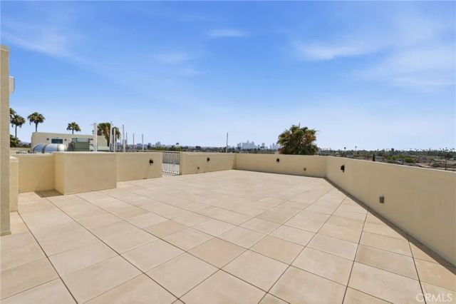 1818 S Norton Avenue 408, Los Angeles, CA 90018