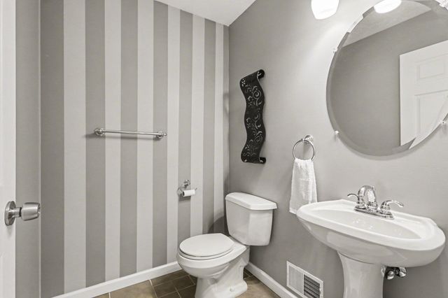 10466 N Riverview Drive, Cooper Twp, MI 49080