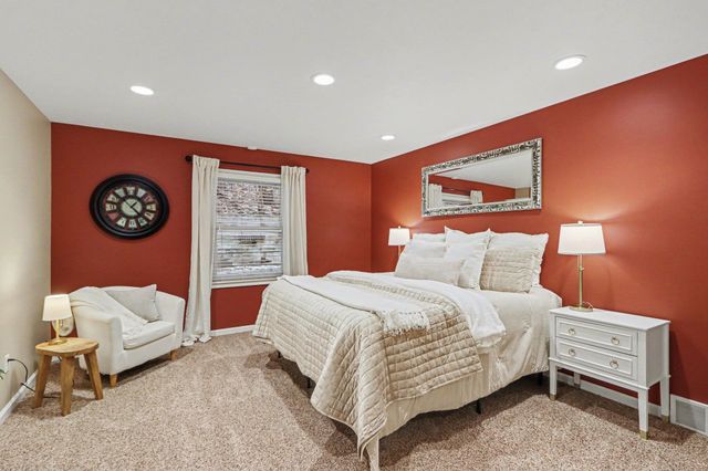 10466 N Riverview Drive, Cooper Twp, MI 49080