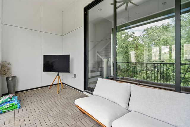 2157 Wenge Lane, Dallas, TX 75219