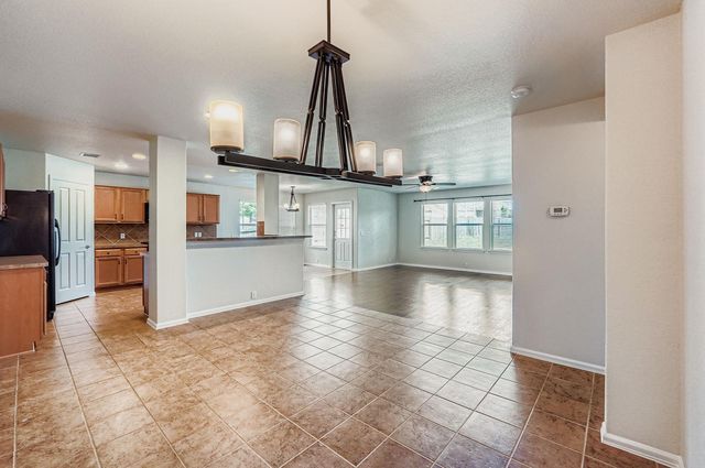 142 Sassafras CV, Kyle, TX 78640
