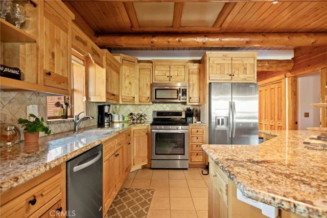 43629 Bow Canyon Drive, Big Bear Lake, CA 92315