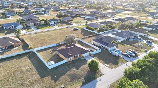 522 NW 21st TER, Cape Coral, FL 33993