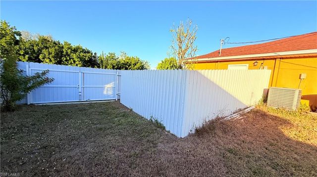 522 NW 21st TER, Cape Coral, FL 33993