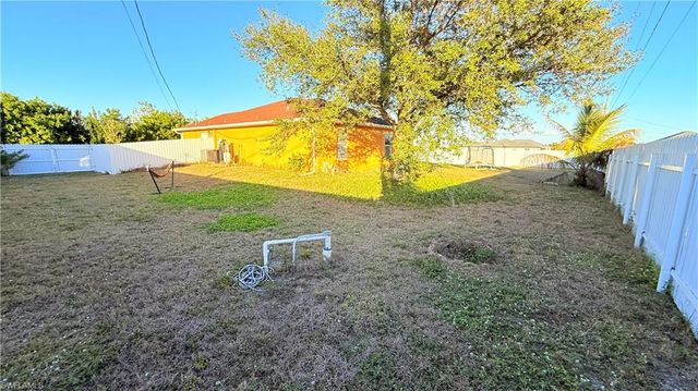 522 NW 21st TER, Cape Coral, FL 33993