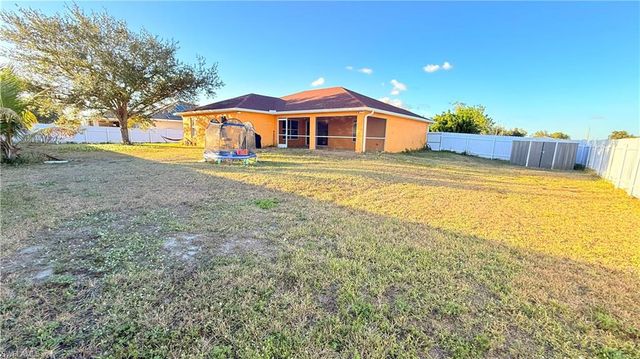522 NW 21st TER, Cape Coral, FL 33993