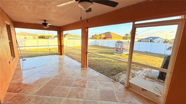 522 NW 21st TER, Cape Coral, FL 33993