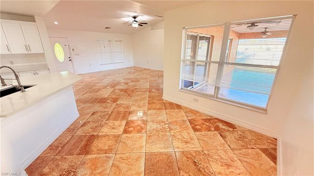 522 NW 21st TER, Cape Coral, FL 33993