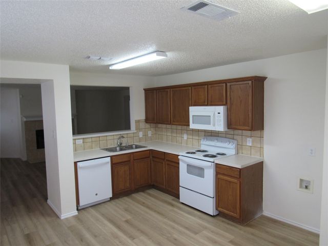 14116 Cedar Post Drive, Fort Worth, TX 76052