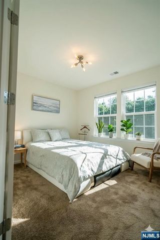 78 Landmark Lane 78, Fair Lawn, NJ 07410