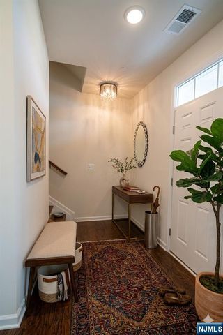 78 Landmark Lane 78, Fair Lawn, NJ 07410