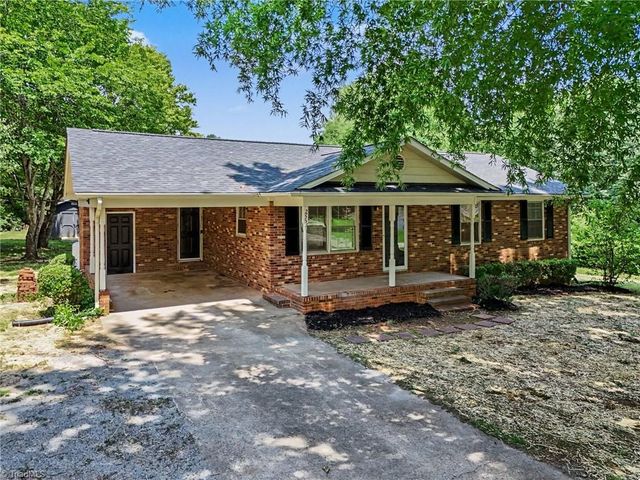 255 Pilotview Loop, Madison, NC 27025